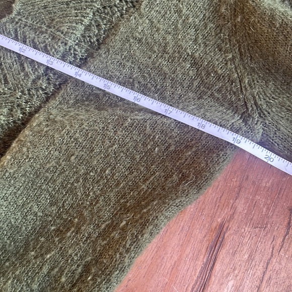 Olive green cardigan sweater - Picture 7 of 7